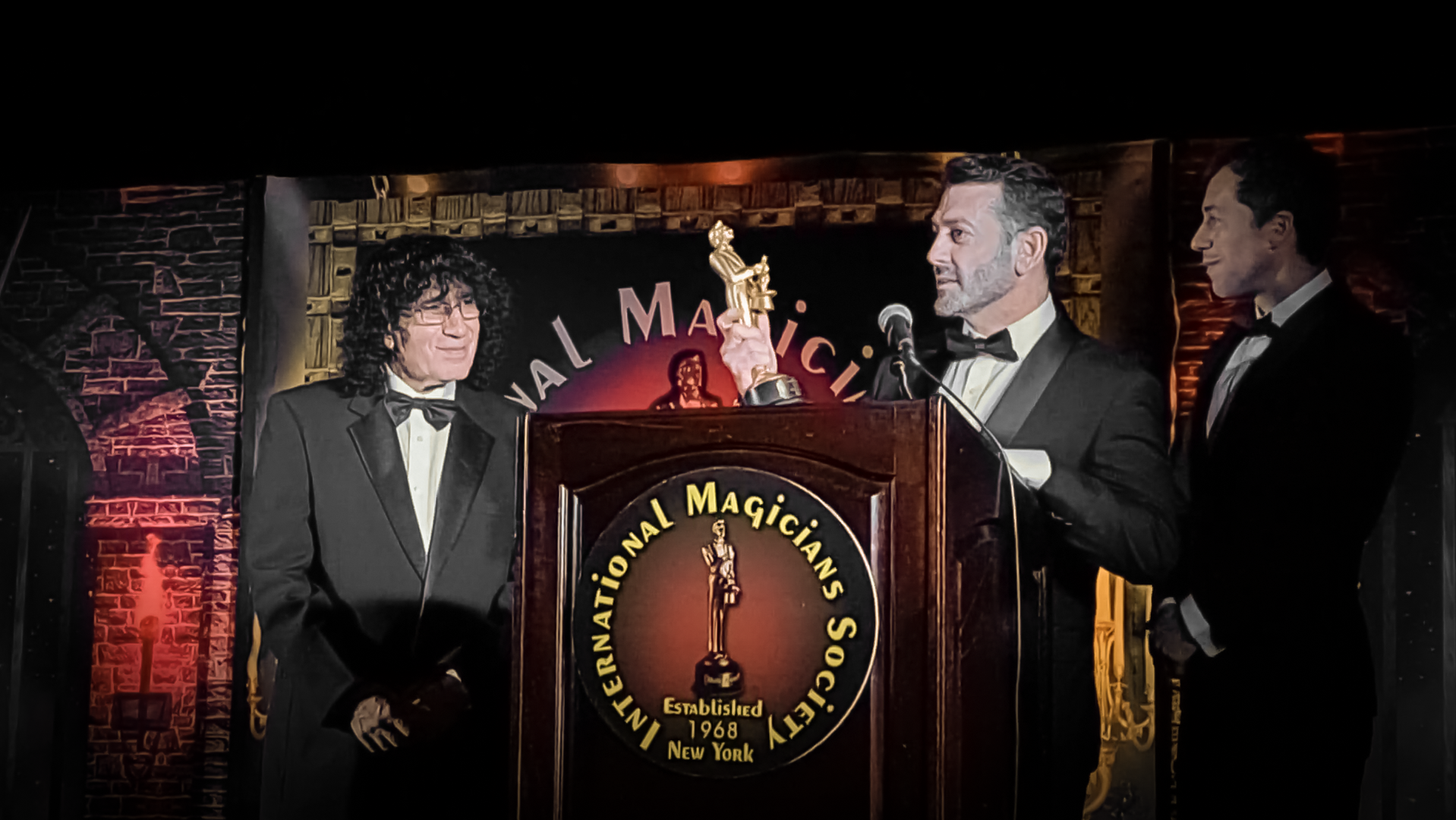 merlin-AGRADECIENDO EL PREMIO